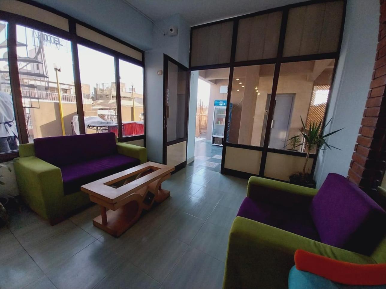 Merry Land Hotel & Roof Top Nile Restaurant Luxor Ngoại thất bức ảnh