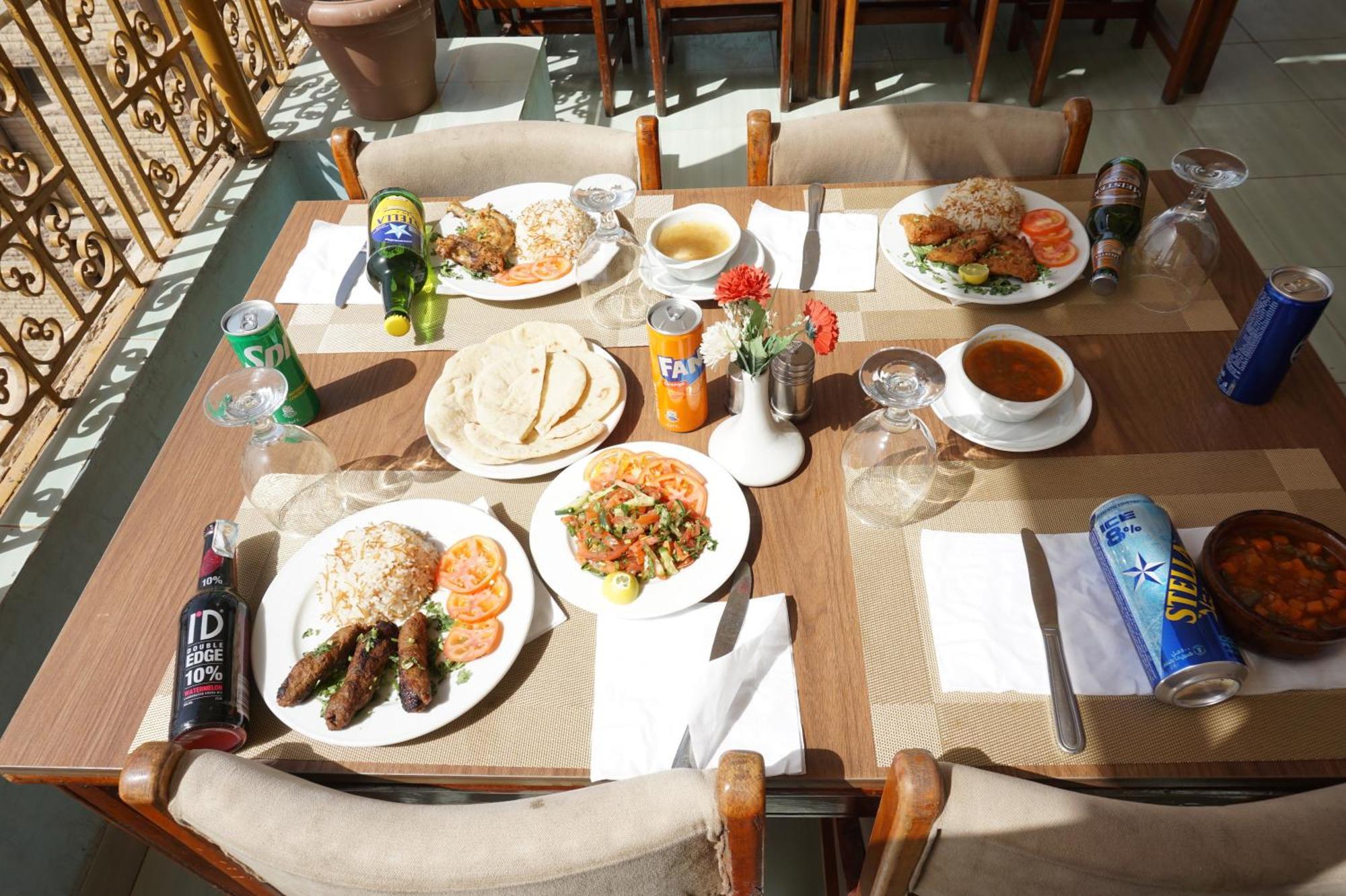 Merry Land Hotel & Roof Top Nile Restaurant Luxor Ngoại thất bức ảnh