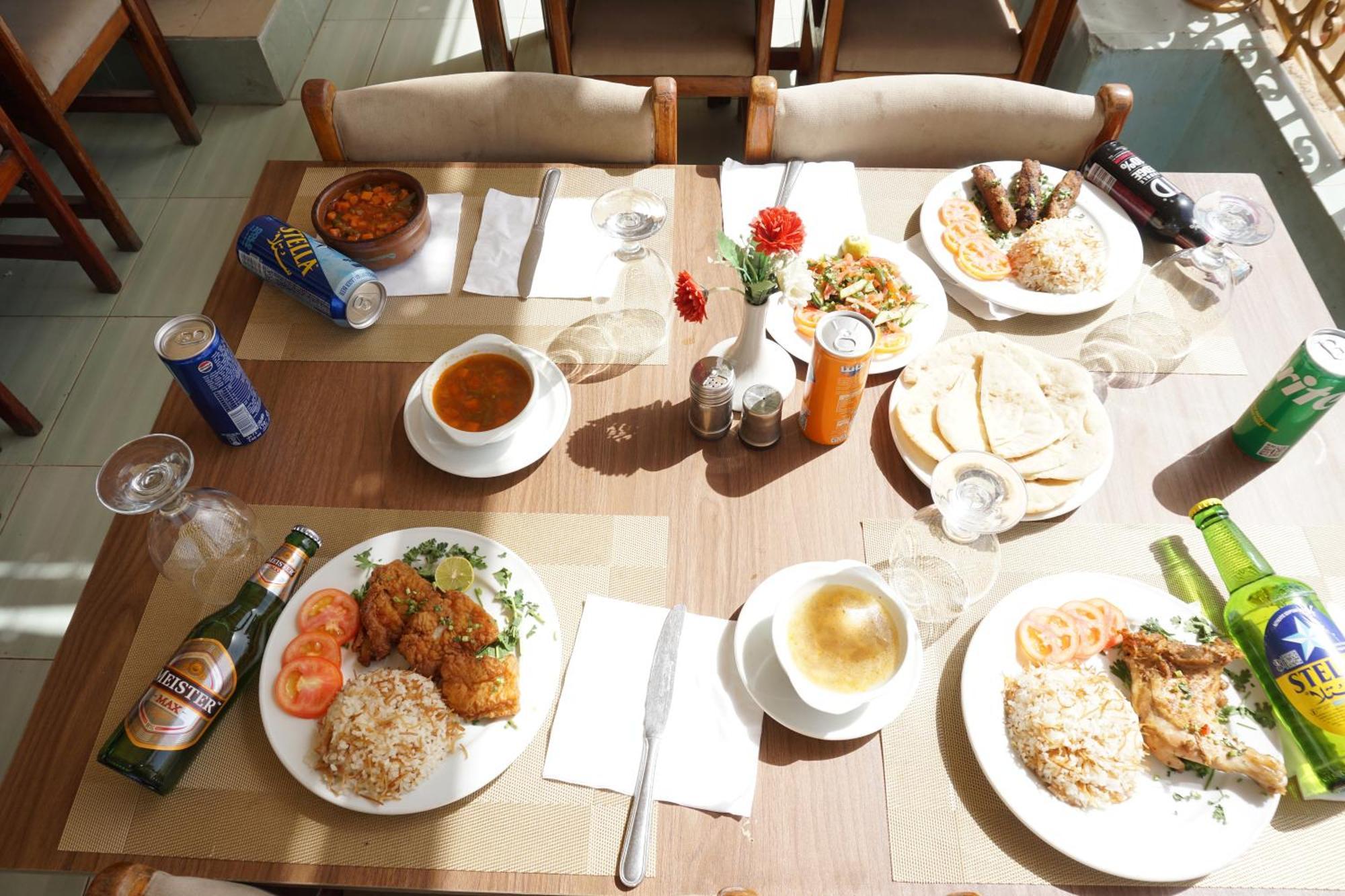 Merry Land Hotel & Roof Top Nile Restaurant Luxor Ngoại thất bức ảnh